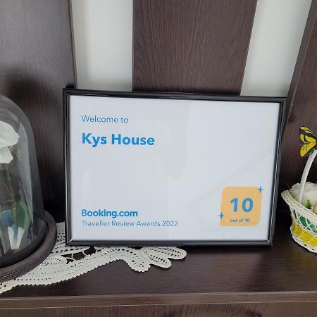 Kys House Hotell Techirghiol Exteriör bild